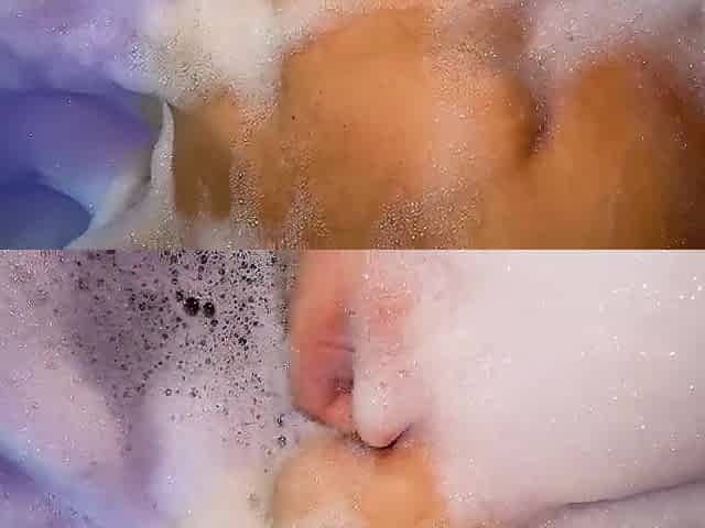 Older stepmom with a consummate booty gives anal in a jacuzzi