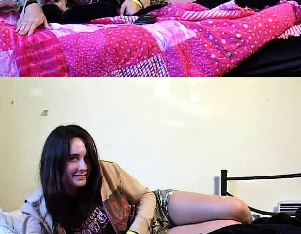 Brunette Solo Webcam Masturbation