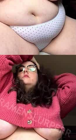 Big boob brunette masturbates on webcam