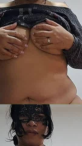 Big Tits MILF Gives Some Delicious Blowjobs