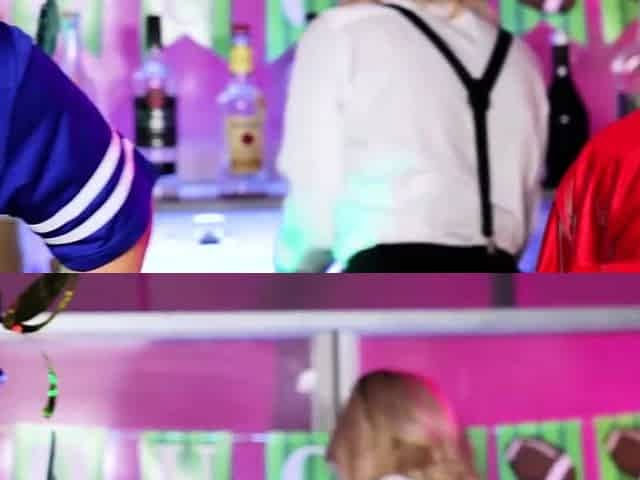 Freeuse sharing of sexy blonde bartender