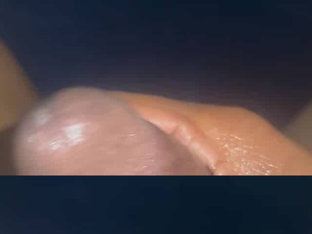 BIG YELLOW SLENDER PRETTY JUICY LONG FAT DICK EXPLODES