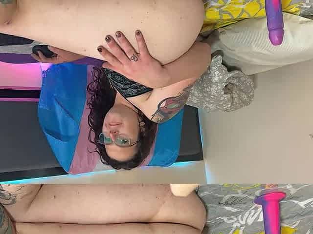 live stream cum play