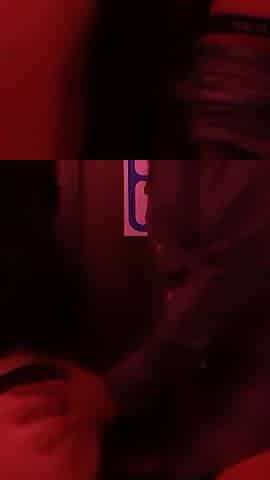 I Fucked a Fan in the Bathroom of a Club