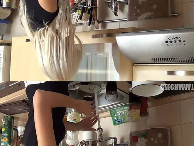 Czech Amateurs 61 Young Beauty and Monster Cock