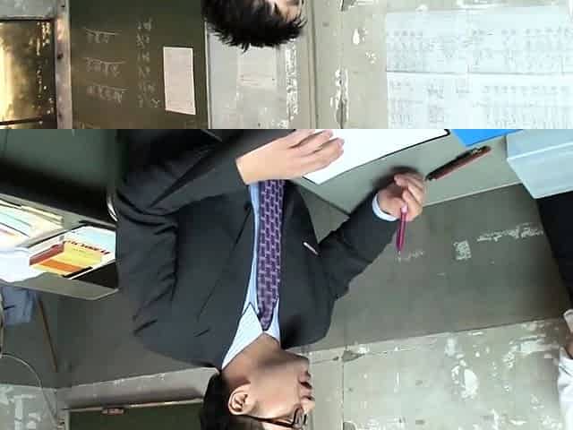 Japanese teen Maho Aizawa does the handjob