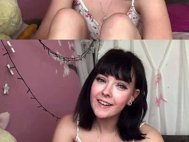 Amateur Webcam Babes Going Solo