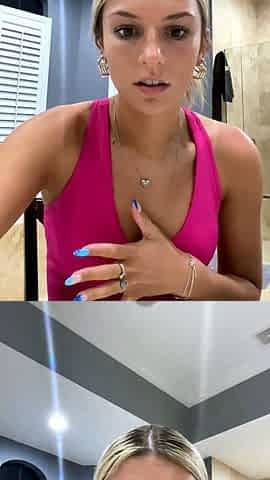 Amateur Webcam Cute Teen Plays Solo with Big Dildo