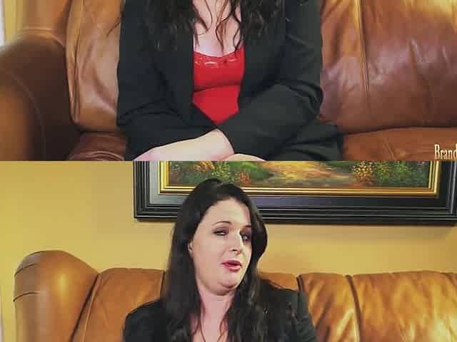 Amateur Mom Kylie masturbates on casting couch