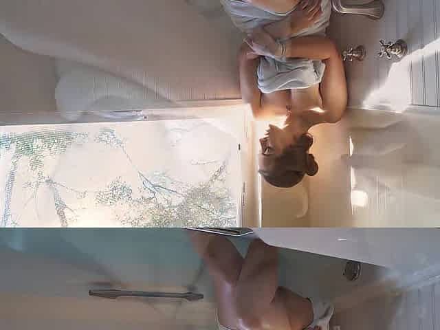 DaniDaniels.com - 67 - solo