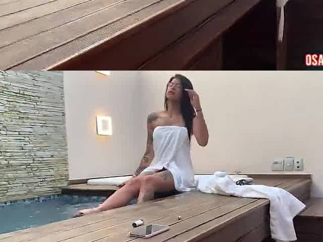 Nerd Tattooed with Large Wang Giving Her Booty to the Roludo