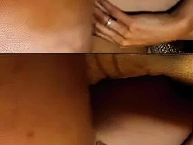 Amateur Thai Milf Pleasures Herself