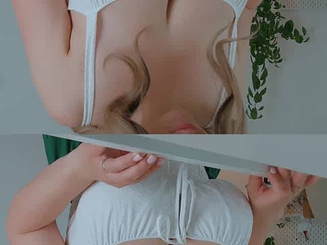 Huge Tits of an Elegant MILF Who Masturbates First Thing in the Morning, Beautiful PAWG Wife