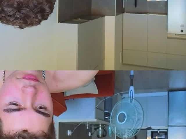 Naked hairdresser service