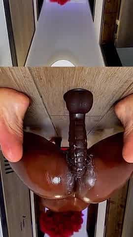 I flooded my room with Squirt after Riding this Vibrator a fan bought for me