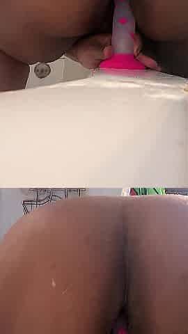 Sex-toy shower pleasure