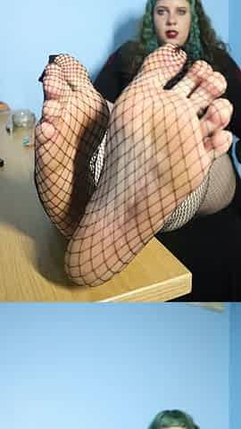 Feet in Fishnets CEI