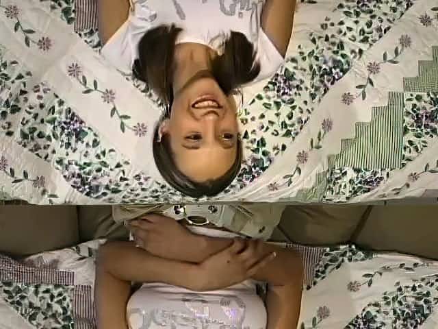 Sexy homemade threesome with two babes