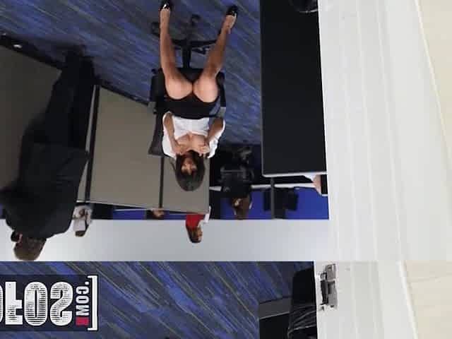 MOFOS - Sasha Pearl, Parker Ambrose - Sneaky Office Hijinks