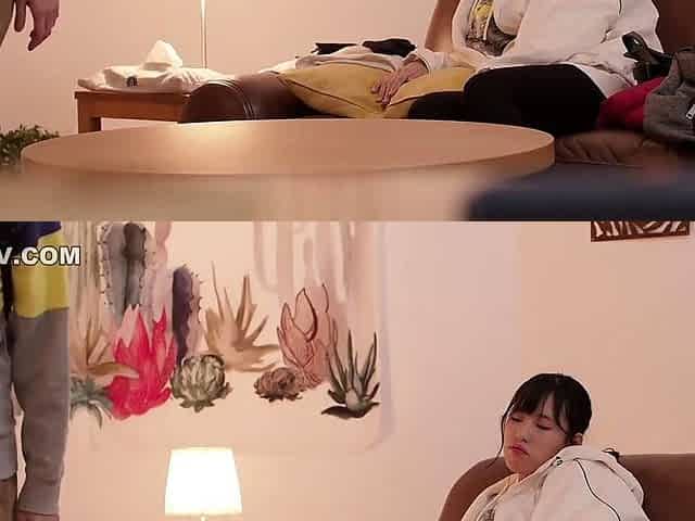 Asian japanese amateur has deep throat