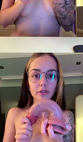 Live brunette camgirl toys masturbation orgasm on webcam