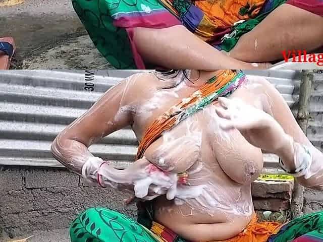 Wife Show Her Pussy Licked Clear by Bathing in Outdoor