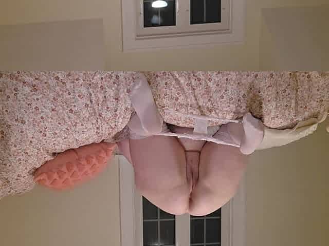 BBW Cums in White Stockings