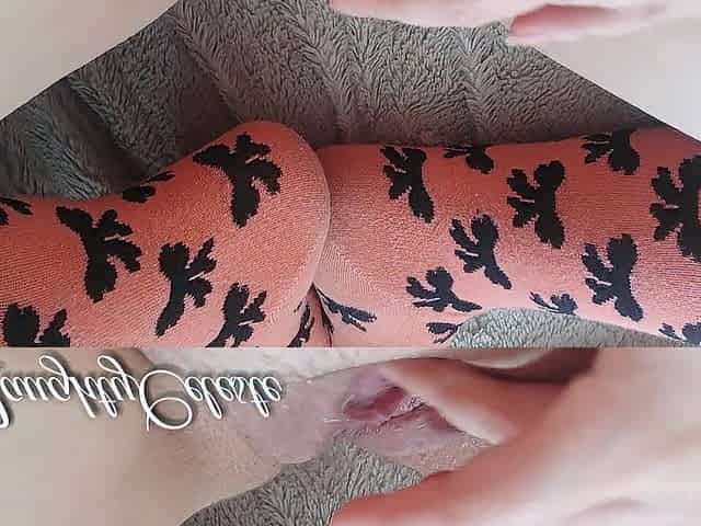 4K beefy climax with masturbation in socks