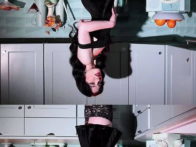 Nice looking Evelyn Claire hot posing