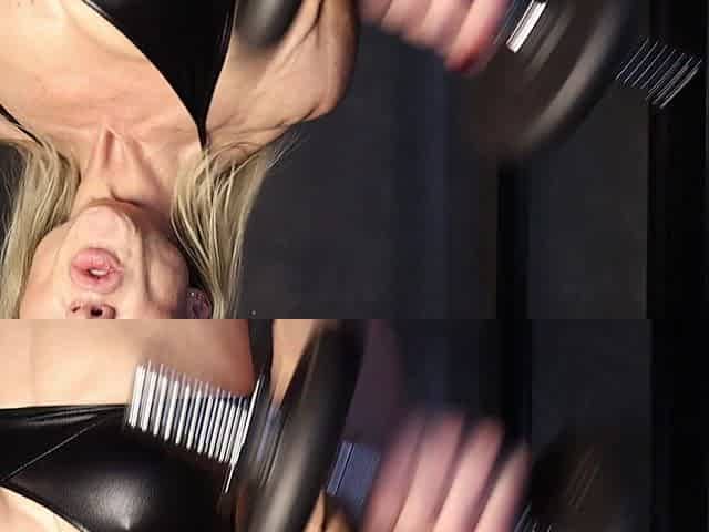 Muscle Goddess Oiled, Flex and Fucks Dumbell at the End