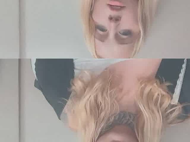 See THERAWHONEY Push Giant Sex-toy Inside Her Taut Vagina