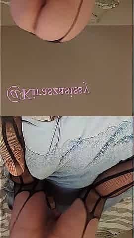 Kiraszasissy Shaking my Large Booty