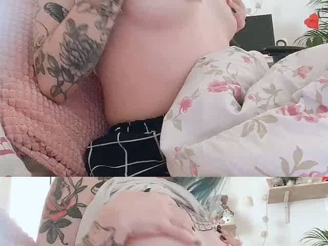 Sexy hottie Anetta Keys enjoys a solo toy masturbation