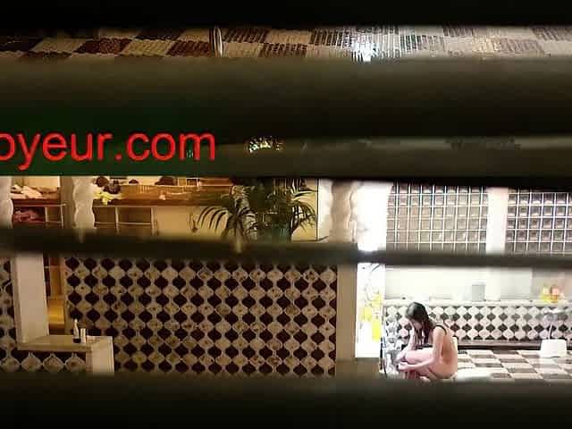 Hot amateur hidden cam