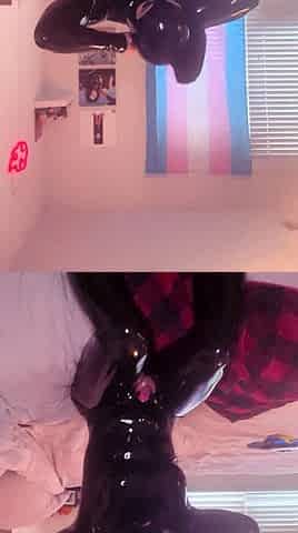 Brunette Solo Webcam Masturbation