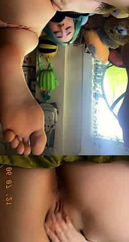 Pulled amateurs close up car sex