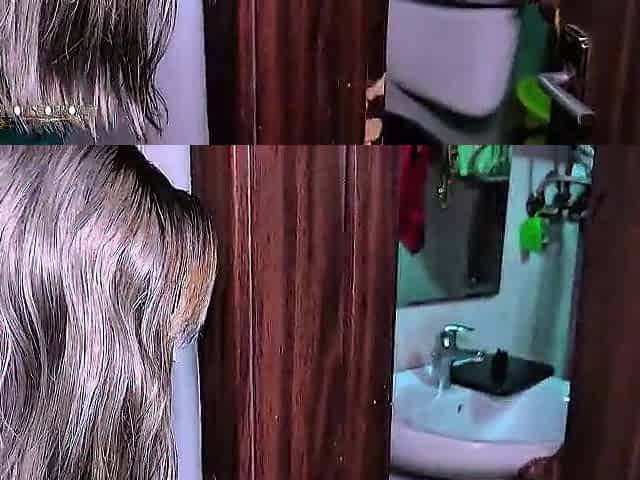 Ebony booty spicy smashing Clara's stud behind her