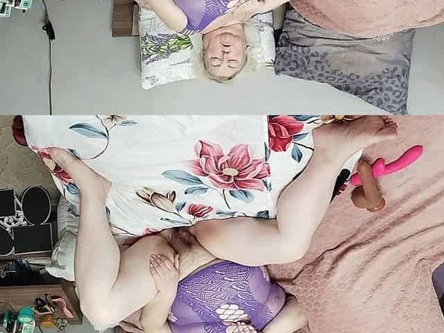 I'm Watching My Girlfriend Playing with Her Big Pussy
