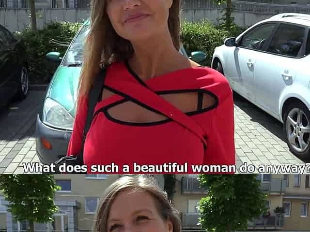 Mature Woman Fucking At A Train Station