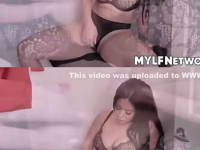 Stunning Milf Found Pleasure In An Erotic Solo Masturbation Session