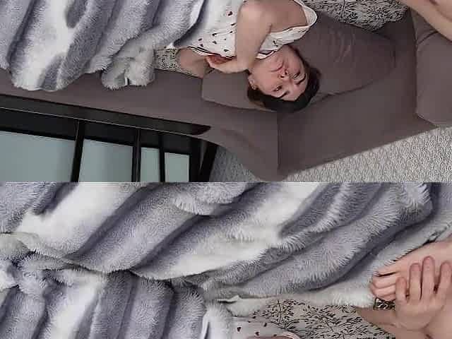 A youthful stepmother helped her cum hard on her vagina