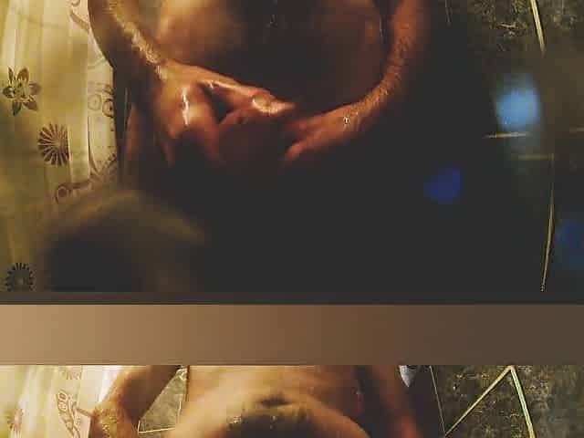 I masturbate in the shower __RoyalKinng__