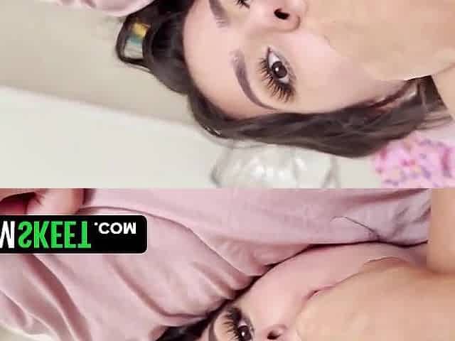 Lesbo Seduces Her Str8 Roommate