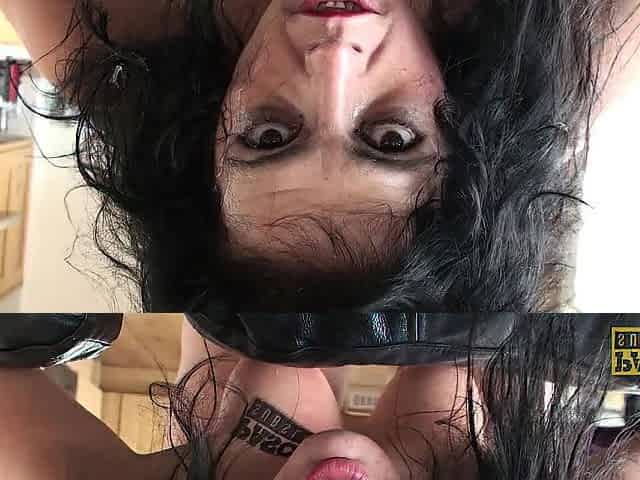 Whore mamma Montse Swinger flies in for a proper rimming
