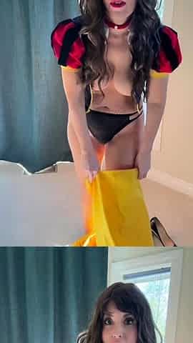 Very hot busty brunette solo masturbation on webcam