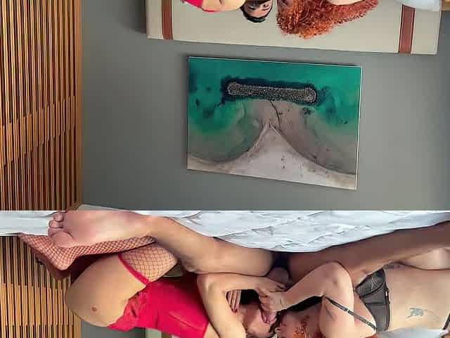 Trio with 2 pretty and sexy groaning loudly on the thick penis