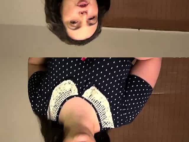 Chubby American Mature Sucking Toy And Playing Solo