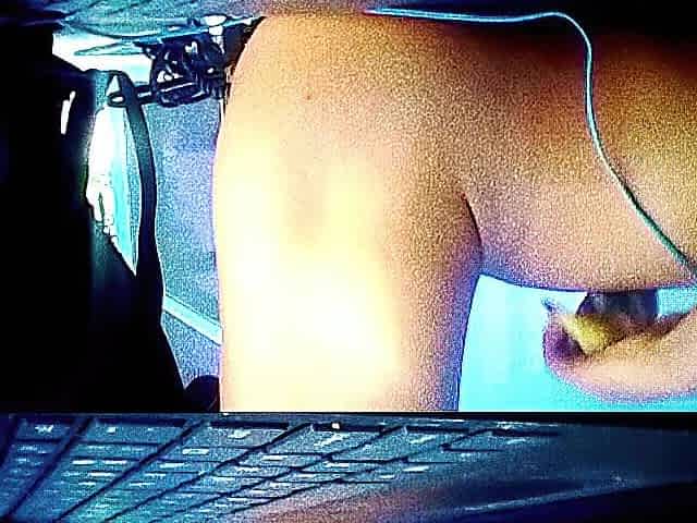 Vardaman uses a Banana for Anal