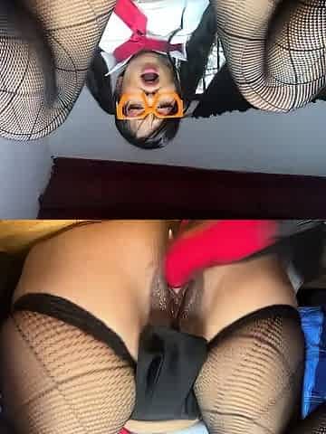 Large amateur cam woman uses two of her toys to masturbate