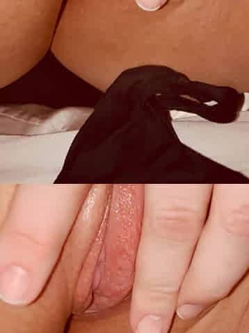 Late Night Pussy Play